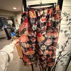 Lisa says Gah cake pants 3xl